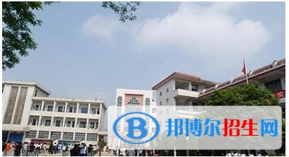 貴州省丹寨縣民族職業(yè)技術(shù)學(xué)校2020年招生簡(jiǎn)章