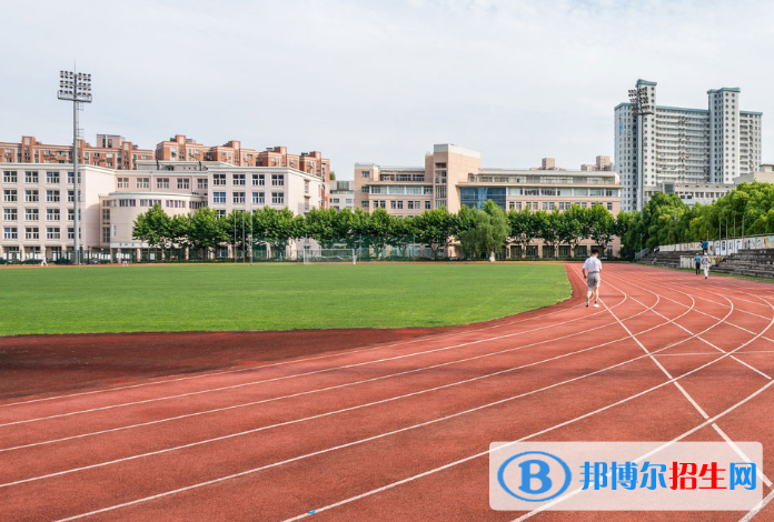 重慶藝才高級技工學(xué)校2020年報名條件、招生要求、招生對象