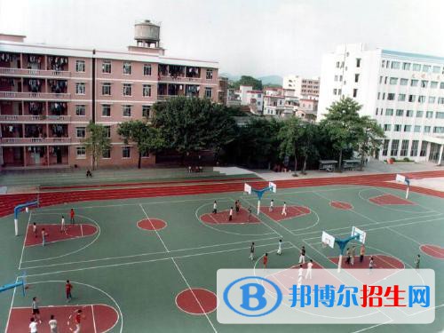內江川威技工學校網站網址