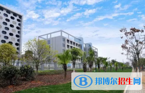 江西2020年初中生報(bào)什么鐵路學(xué)校