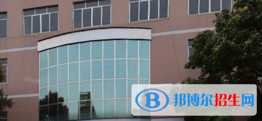 玉林龍池汽車(chē)工程職業(yè)技術(shù)學(xué)校2020年報(bào)名條件、招生要求、招生對(duì)象