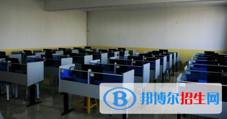 甘肅經(jīng)濟(jì)貿(mào)易學(xué)校2020年學(xué)費(fèi)、收費(fèi)多少
