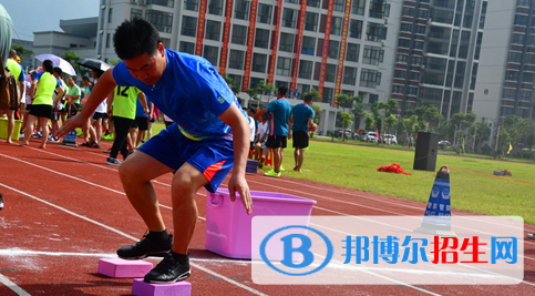 廣西警官學(xué)校2020年報(bào)名條件、招生要求、招生對(duì)象 