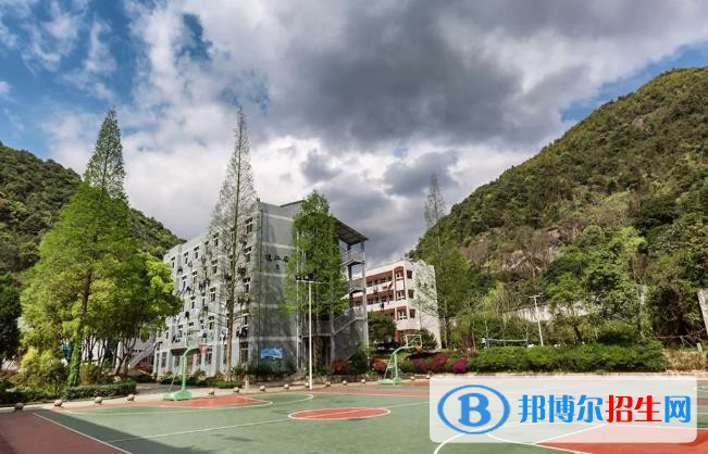 永嘉縣職業(yè)中學(xué)2020年報(bào)名條件、招生要求、招生對(duì)象