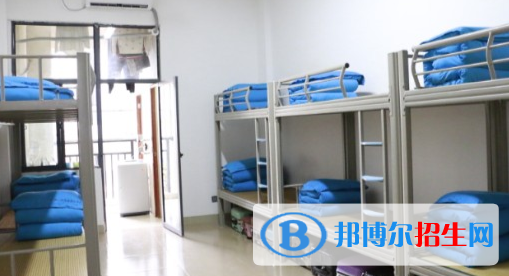 廣西二輕高級(jí)技工學(xué)校2020年宿舍條件 