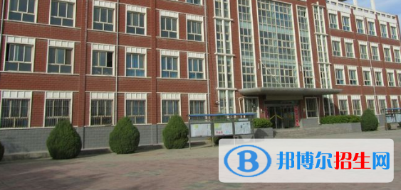 蘭州航空工業(yè)技工學校2020年報名條件、招生要求、招生對象