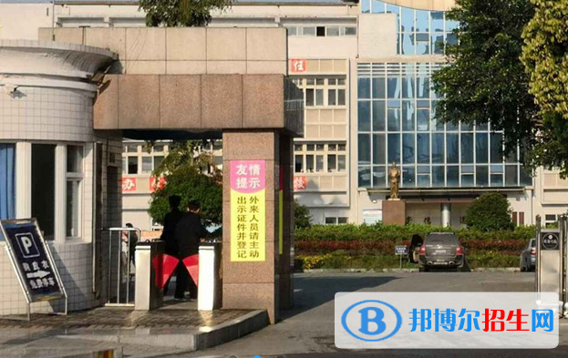重慶2022年男生可以讀鐵路學校嗎