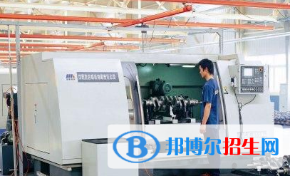 河南信陽航空服務(wù)學(xué)校2021年報(bào)名條件、招生要求、招生對象