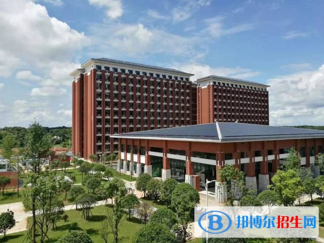 洪湖理工中等職業(yè)學校怎么樣、好不好