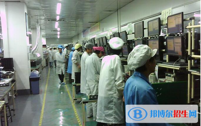 六盤水軍事技能職業(yè)學校2020年學費、收費多少