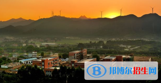 興業(yè)中等職業(yè)技術(shù)學(xué)校怎么樣、好不好