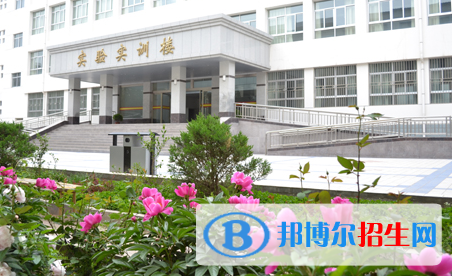 甘肅金城理工中等專業(yè)學校網(wǎng)站網(wǎng)址