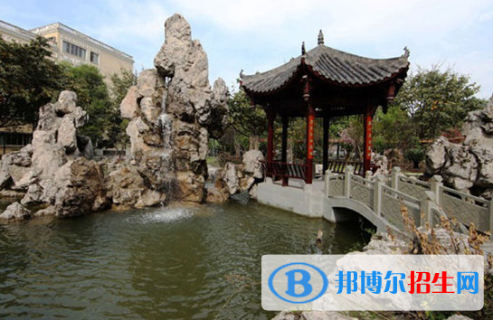 成都外國(guó)語(yǔ)學(xué)校中美國(guó)際高中