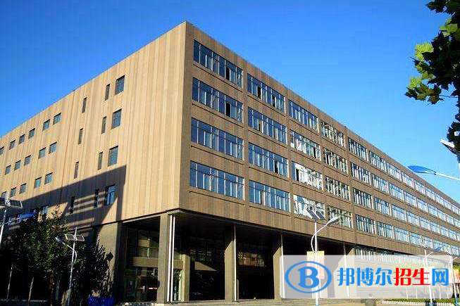 唐山第一中學(xué)中加國際班2020年報(bào)名條件、招生要求、招生對象