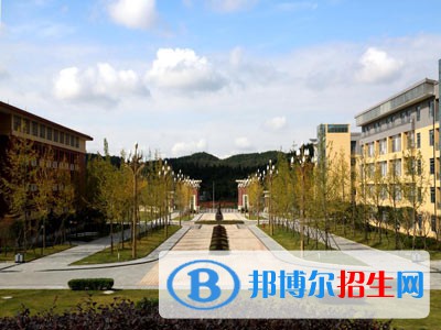 來賓衛(wèi)生學(xué)校怎么樣、好不好