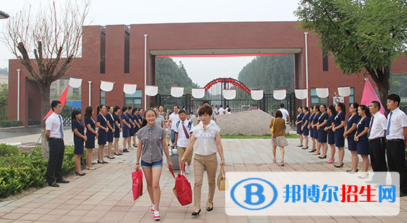 濮陽建業(yè)國際學校網(wǎng)站網(wǎng)址