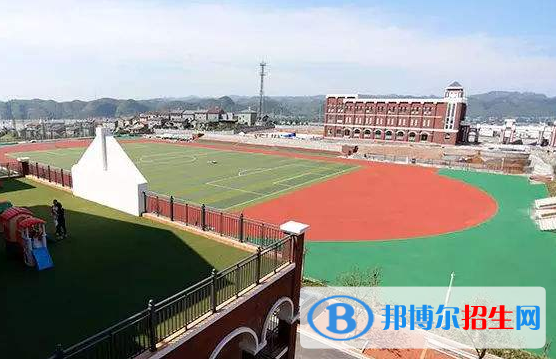 宜昌龍盤湖國際學(xué)校2020年報名條件、招生要求、招生對象