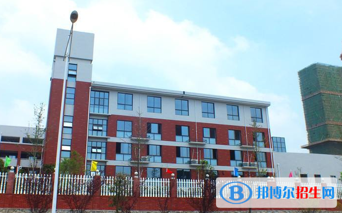 周南中學(xué)國際部2020年學(xué)費(fèi)、收費(fèi)多少