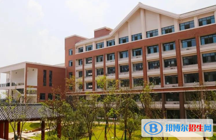 周南中學(xué)國際部簡介2020年招生辦聯(lián)系電話