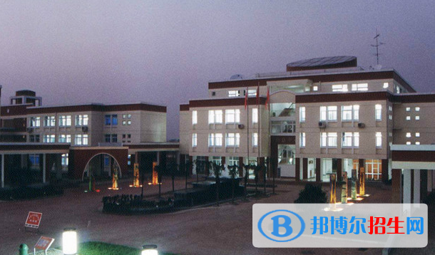 合肥世界外國語學(xué)校2020年報(bào)名條件、招生要求、招生對象