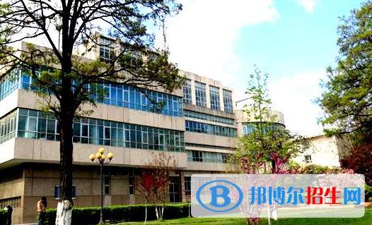 甘肅工業(yè)職業(yè)技術(shù)學院五年制大專2020年招生辦聯(lián)系電話