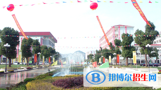安吉上墅私立高級中學地址在哪里