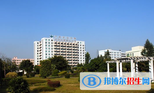 廣州白云工商技師學(xué)院2020年報(bào)名條件、招生要求、招生對(duì)象