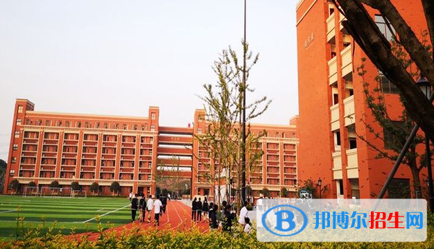 重慶史迪威外語(yǔ)學(xué)校高中部2020年報(bào)名條件、招生要求、招生對(duì)象