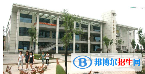 咸陽(yáng)職業(yè)技術(shù)學(xué)院五年制大專網(wǎng)站網(wǎng)址