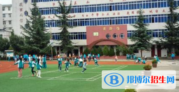 銅川第三中學(xué)2020年招學(xué)費(fèi)、收費(fèi)多少
