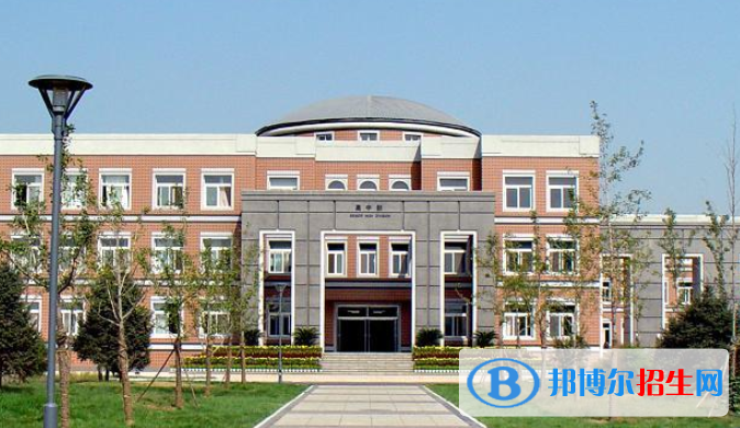 東北育才學(xué)校國際初中部2020年學(xué)費(fèi)、收費(fèi)多少