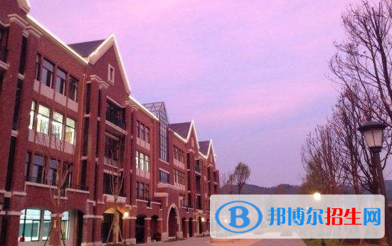 貴陽樂灣國際學校初中部怎么樣、好不好