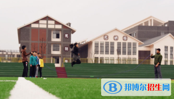 清鎮(zhèn)博雅國(guó)際實(shí)驗(yàn)學(xué)校初中部2020年招生計(jì)劃
