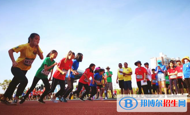 昆明呈貢青苗國際雙語學(xué)校初中部怎么樣、好不好