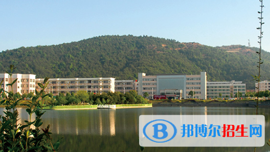 江西西山國際學(xué)校初中部020年招生簡章