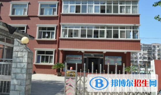 唐山東方國際學(xué)校初中部2020年學(xué)費、收費多少