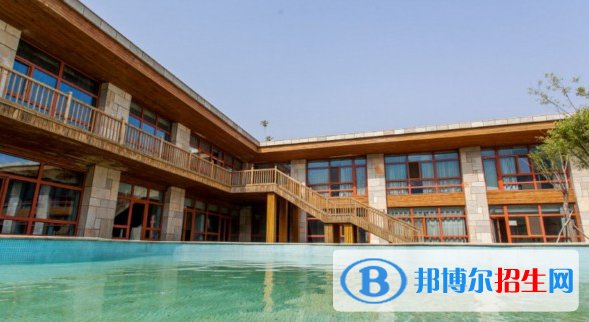 顯現(xiàn)國際學校初中部2020年招生簡章