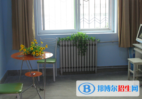 鳳翔縣西街中學(xué)2020年學(xué)費、收費多少