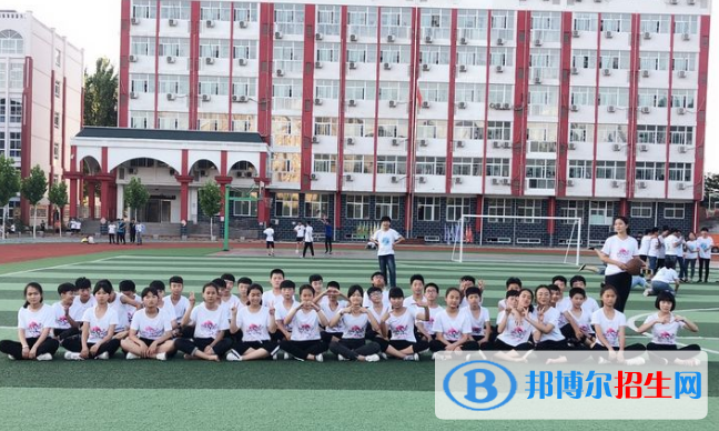 林肯國際學(xué)校初中部2020年招生計劃