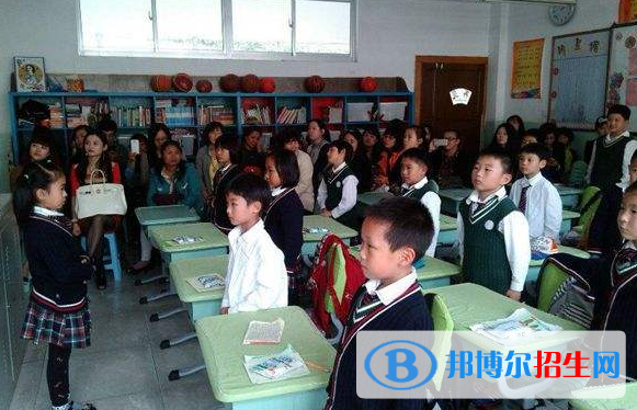 威海大光華國際學(xué)校初中部2020年報(bào)名條件、招生要求、招生對象