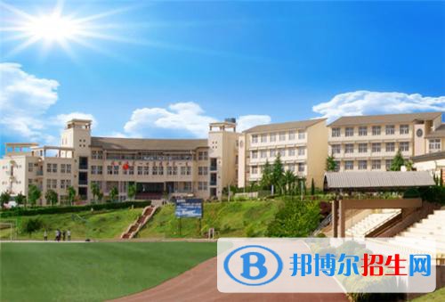 云南新興職業(yè)學院2020年招生辦聯(lián)系電話
