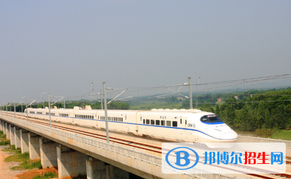 襄陽2020年女生讀鐵路學(xué)校