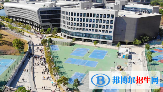 廣州科技職業(yè)技術(shù)大學(xué)2020年報名條件、招生要求、招生對象