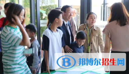 昆明呈貢青苗國際雙語學(xué)校小學(xué)部怎么樣、好不好