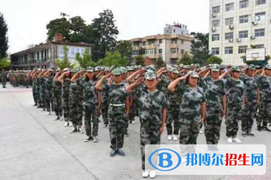 開封市中醫(yī)藥學(xué)校2021年報名條件、招生要求、招生對象