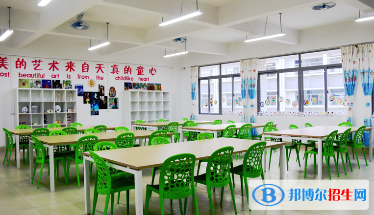 南海外國語學校2020年學費、收費多少