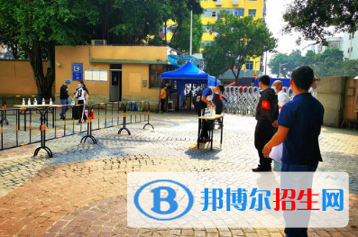 深圳石巖公學國際部小學2023年招生辦聯(lián)系電話