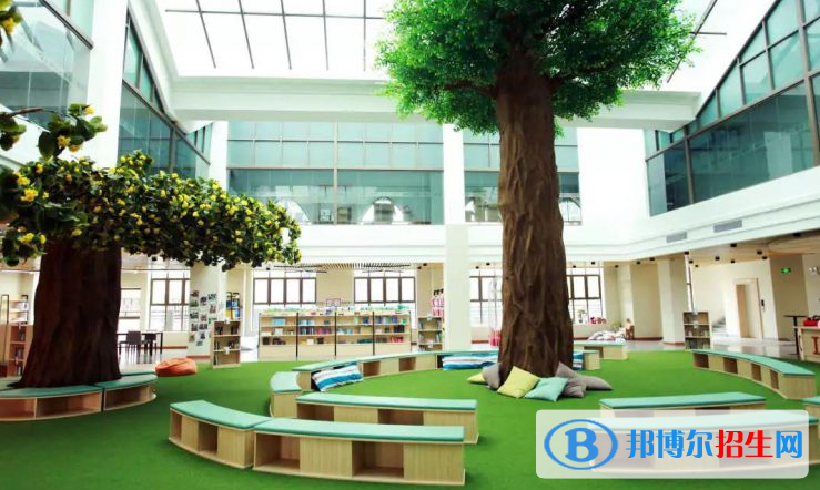 廣州加拿大國際學(xué)校(CIS)小學(xué)部2020年招生辦聯(lián)系電話