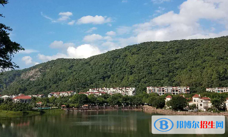 廣州譽德萊國際學(xué)校小學(xué)部2020年學(xué)費、收費多少