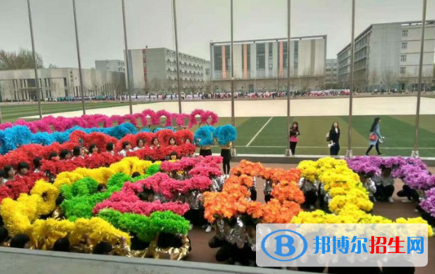 唐山英才國際學(xué)校小學(xué)部2020年學(xué)費(fèi)、收費(fèi)多少
